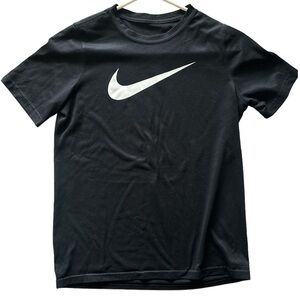 Nike - Boys - Large